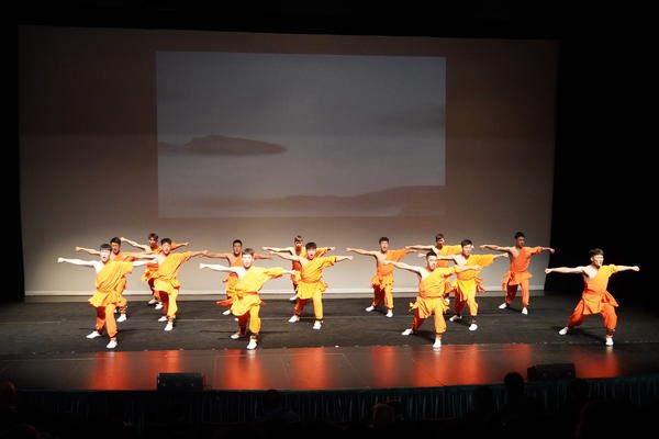 我院师生跟随河南省教育厅“武林汉韵”巡演团赴加拿大参加演出 我院师生跟随河南省教育厅“武林汉韵”巡演团赴加拿大参加演出