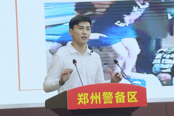 我院武术教育系学生王永琪荣获郑州国防教育暨征兵宣传演讲比赛一等奖 我院武术教育系学生王永琪荣获郑州国防教育暨征兵宣传演讲比赛一等奖