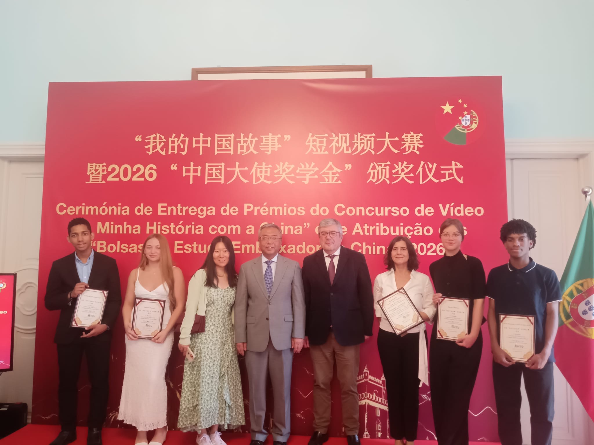 镜头传文脉 桃李摘桂冠！我院外派教师柳垚迪指导海外学子斩获短视频大赛多项大奖