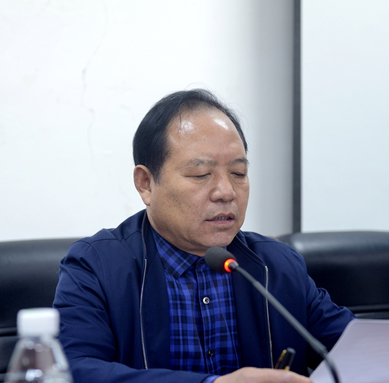 党务部副主任谷俊同志宣读了《关于表彰于方杰等19名优秀学员的决定》