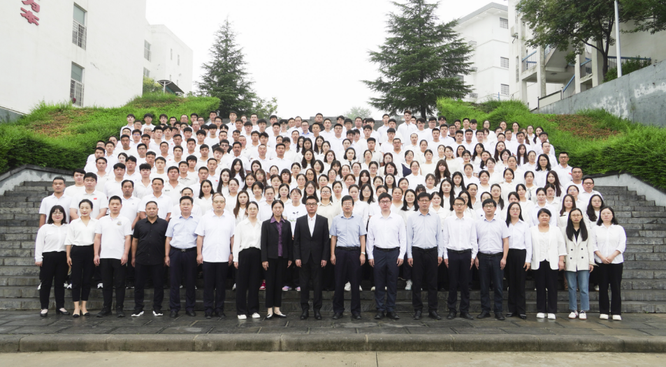 12094f8f564a2bf89a69d2e5c82355f.png